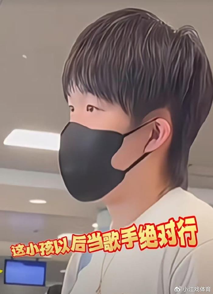 韩国中转，王楚钦调侃小孩，孙颖莎瘫坐，高远秀国风，曼昱变吃货