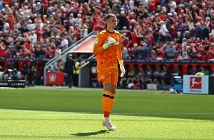 记者：勒沃库森和埃因霍温正式谈科瓦尔，球员想去埃因霍温