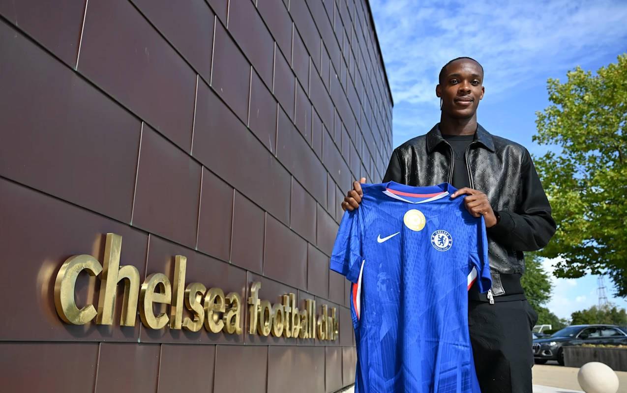 记者：切尔西相信埃梅加2026年就能有踢英超的水平