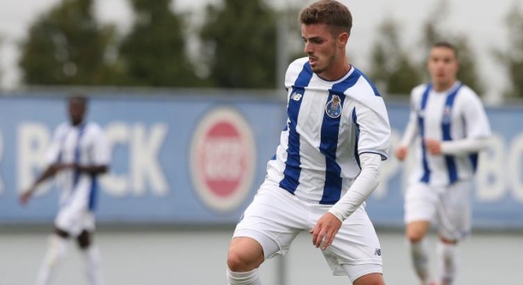 开云下载-意外!武汉三镇明明已引进新外援后腰,为何网传还想让葡超王牌来